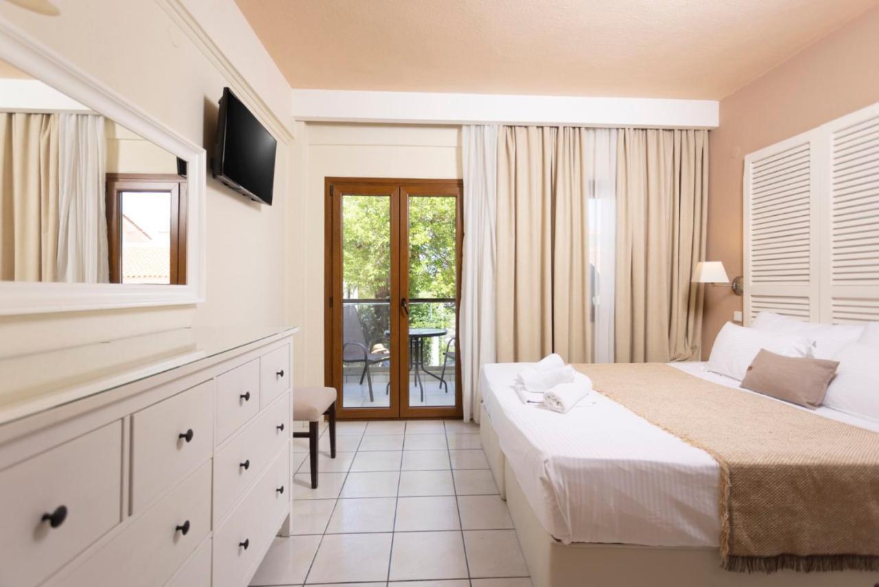 Hotel Magdalena Pefkochori Ngoại thất bức ảnh